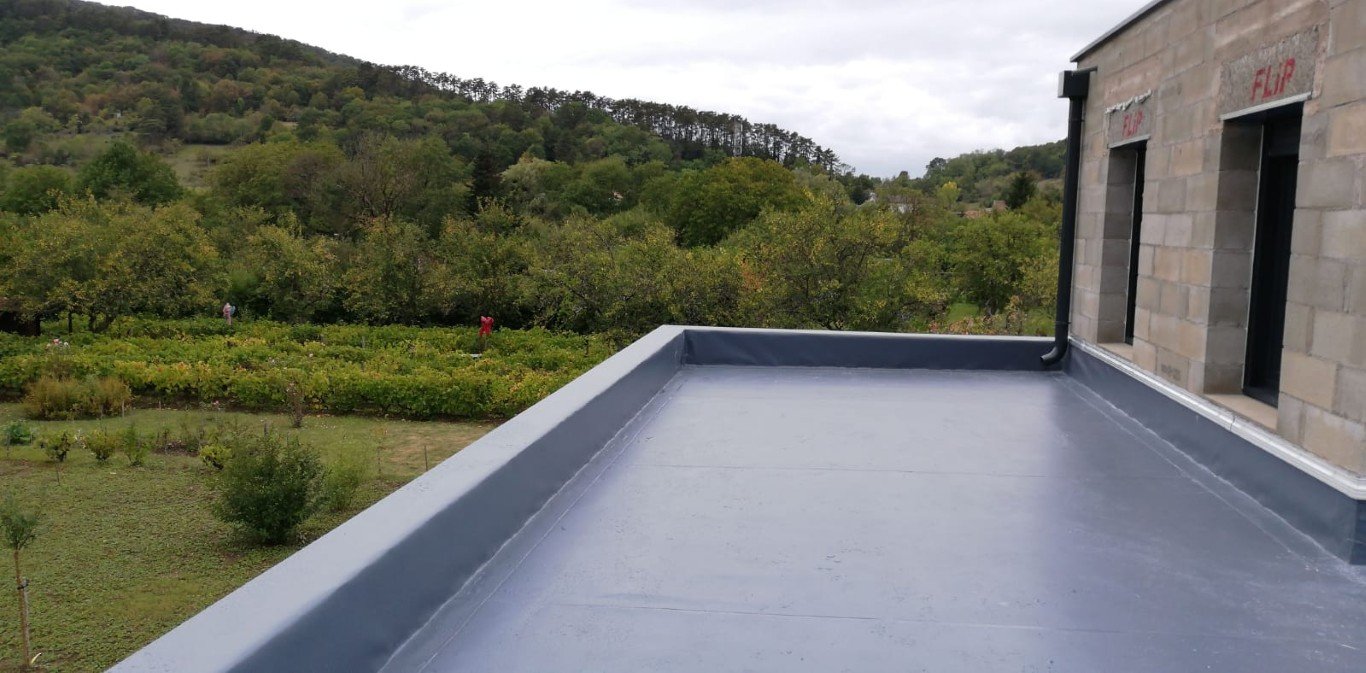 Toiture terrasse à Marnay par LTO