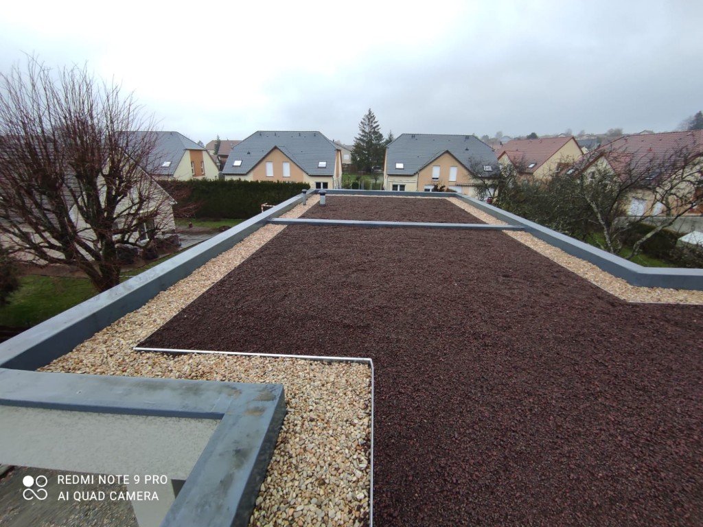 Gravillonnage & végétalisation — chantier LTO