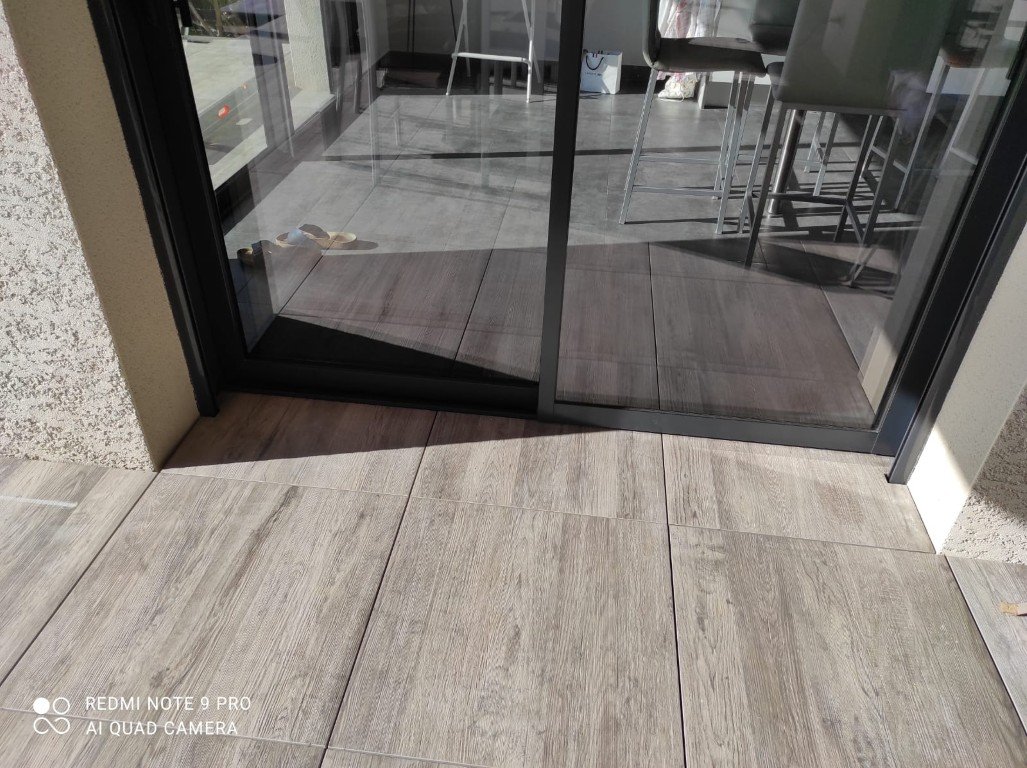 Terrasse sur plots & bois réalisée par LTO